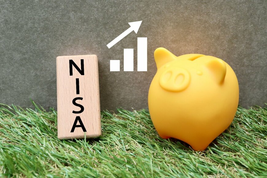 【月3万円×20年】預金と新NISAの資産差はいくら？『利回り5％の積立投資 VS 金利0.3％の銀行預金』シミュレーションで徹底比較