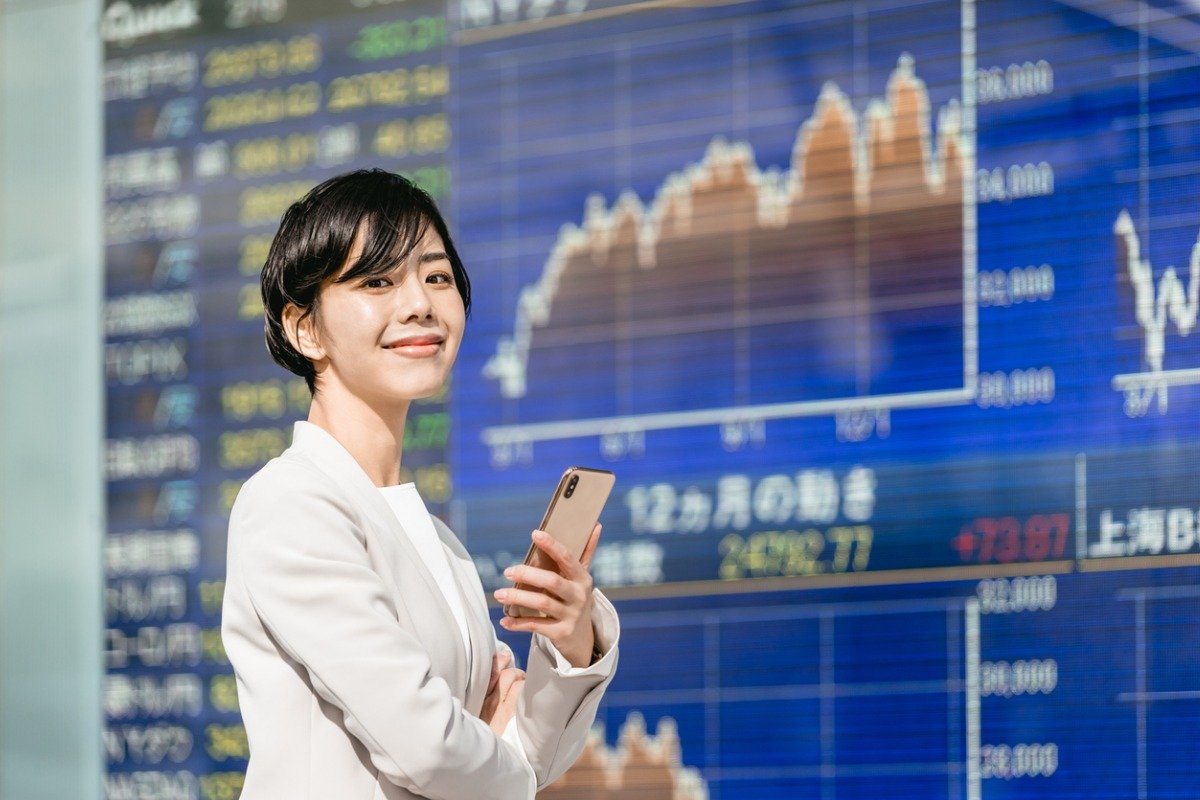 PERとは?株価収益率の意味・計算式・目安から見方・注意点まで元機関投資家が解説