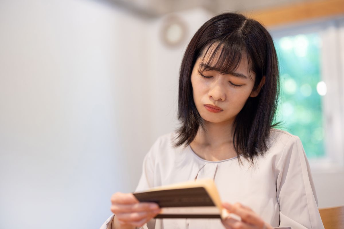 なぜこんなに手取りが少ないのか？年収との違いはどこで生まれる？「額面の75~85%」という目安のズレを、通勤手当の非課税範囲や社会保険料の上限まで踏み込んで編集部が試算・解説