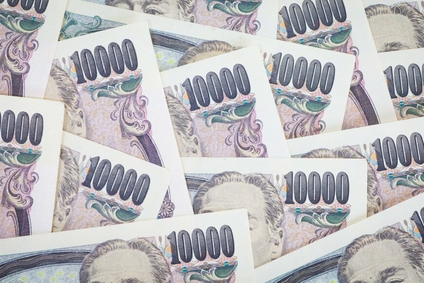 【最新データ】日本の富裕層の割合は？年代別の平均貯蓄額と年収別データから見る資産形成の最適解
