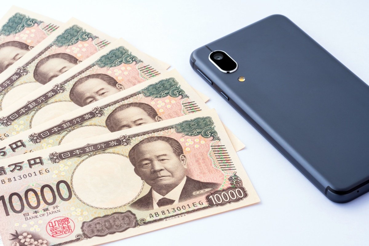 厚生年金と国民年金、受給額の差はどれくらいあるのか？平均は約2倍、配偶者がいると最大年42万円の加給年金が上乗せされる