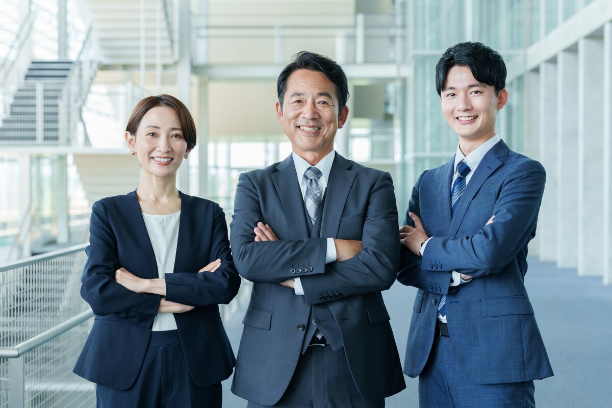同じ年収でも手取りは「約6万円」違う?住む都道府県の健康保険料率や扶養家族の有無が、早見表には映らない手取りの差を生む仕組みを編集部が試算しました